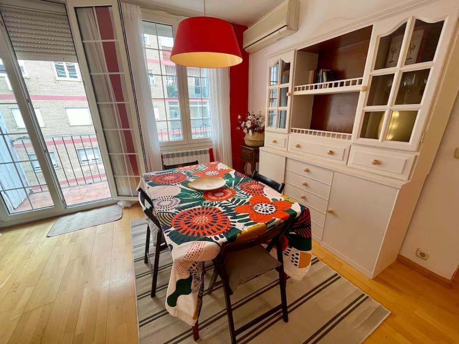Acogedor Apartamento En Saragoça Exterior foto