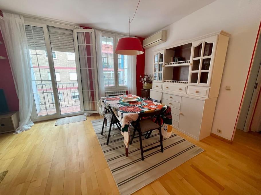 Acogedor Apartamento En Saragoça Exterior foto